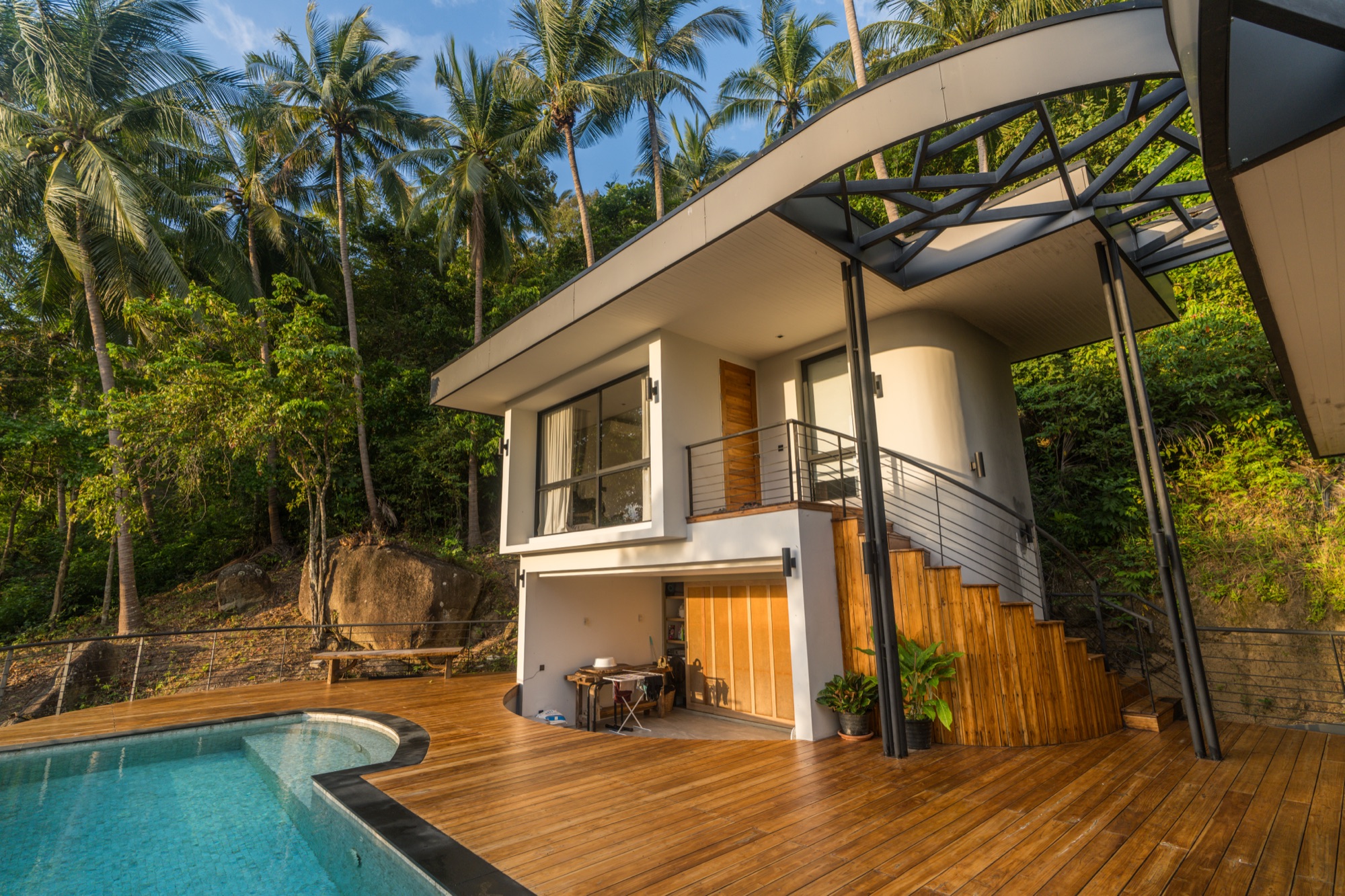 The Explorer at Kin Haus